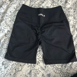 Aurola shorts black. Small